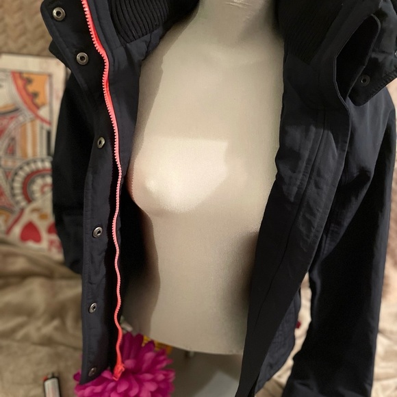 🎀🧥Hollister jacket🧥🎀 - Picture 5 of 8